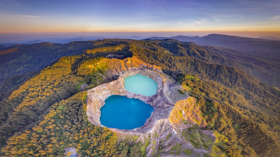 克里穆图的火山口湖、弗洛勒斯岛、印度尼西亚 